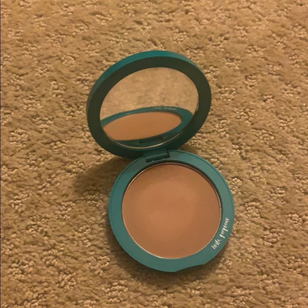 Thrive Causemetics Rhea Bronzer